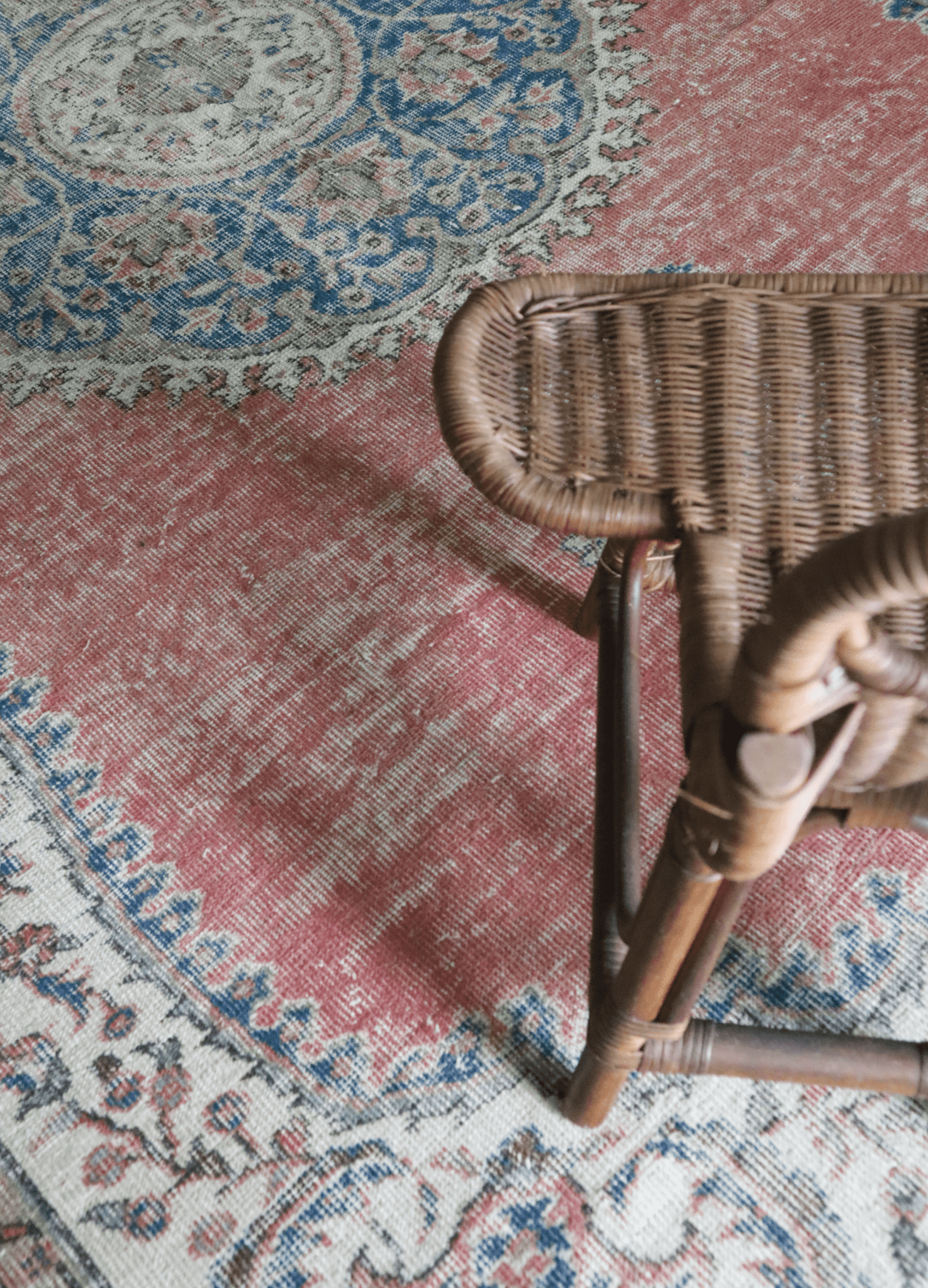 Distressed Coral Medallion — 9 x 6 — No. 185 - Patina House