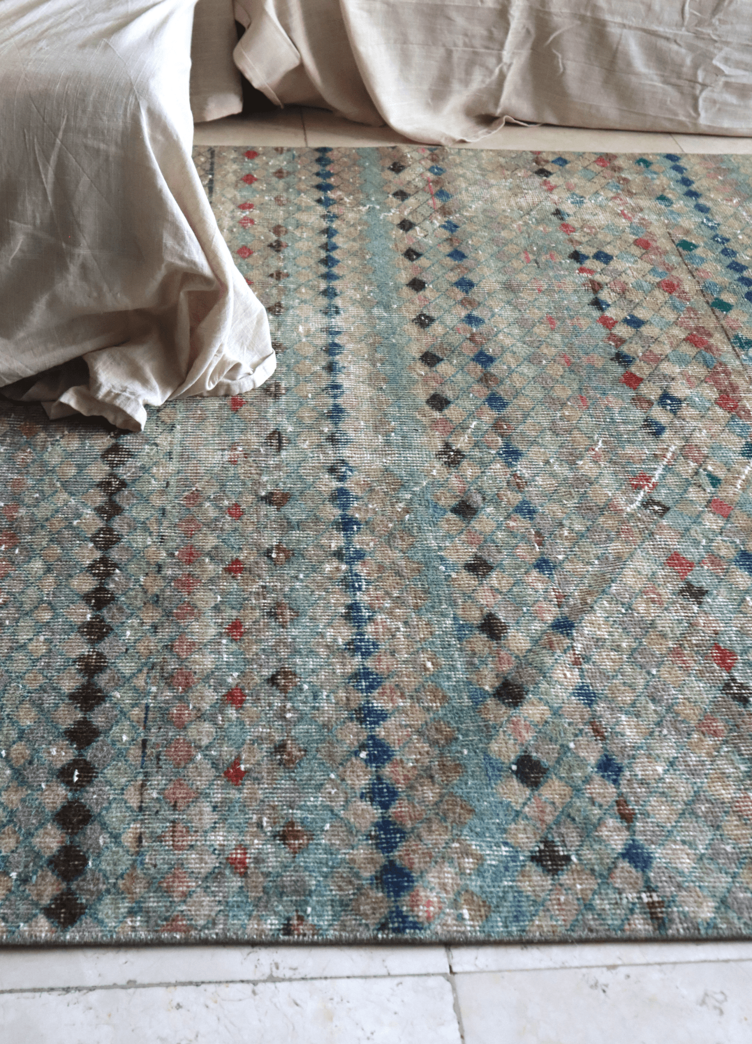 Distressed Turkish Art Deco — 8 x 4 — No. 184 - Patina House