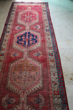Vintage Persian Hamadan Runner – Hex Medallion Chain in Brick & Navy – No. 146 - Patina House