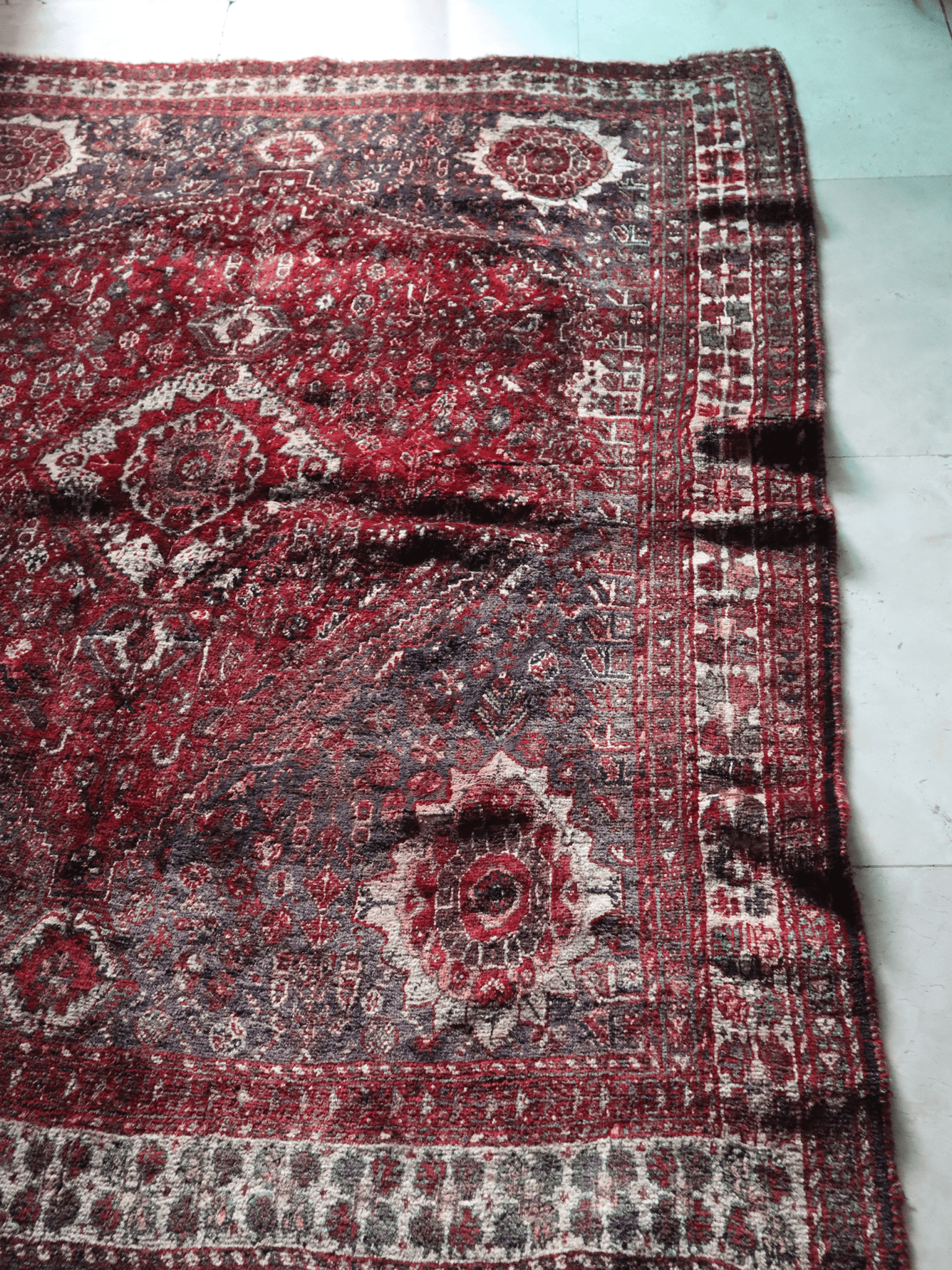 Vintage Persian Qashqai – Diamond Medallion in Garnet & Ivory – No. 145 - Patina House