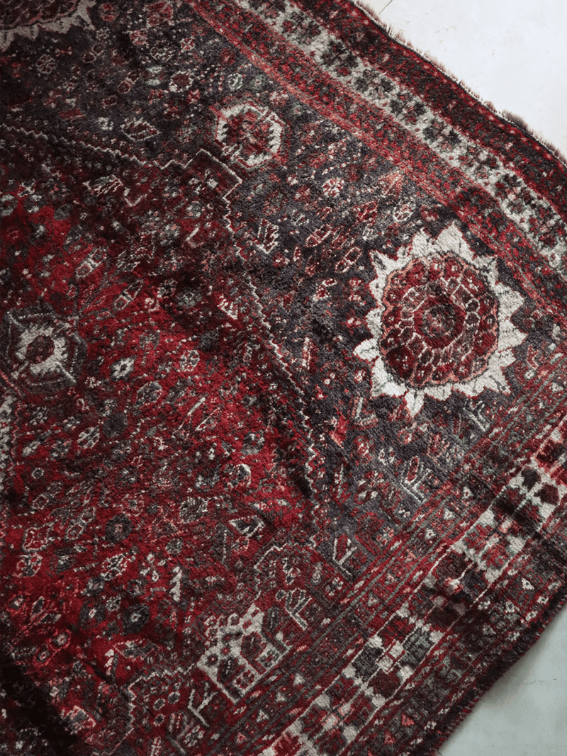 Vintage Persian Qashqai – Diamond Medallion in Garnet & Ivory – No. 145 - Patina House