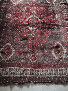 Vintage Persian Qashqai – Diamond Medallion in Garnet & Ivory – No. 145 - Patina House