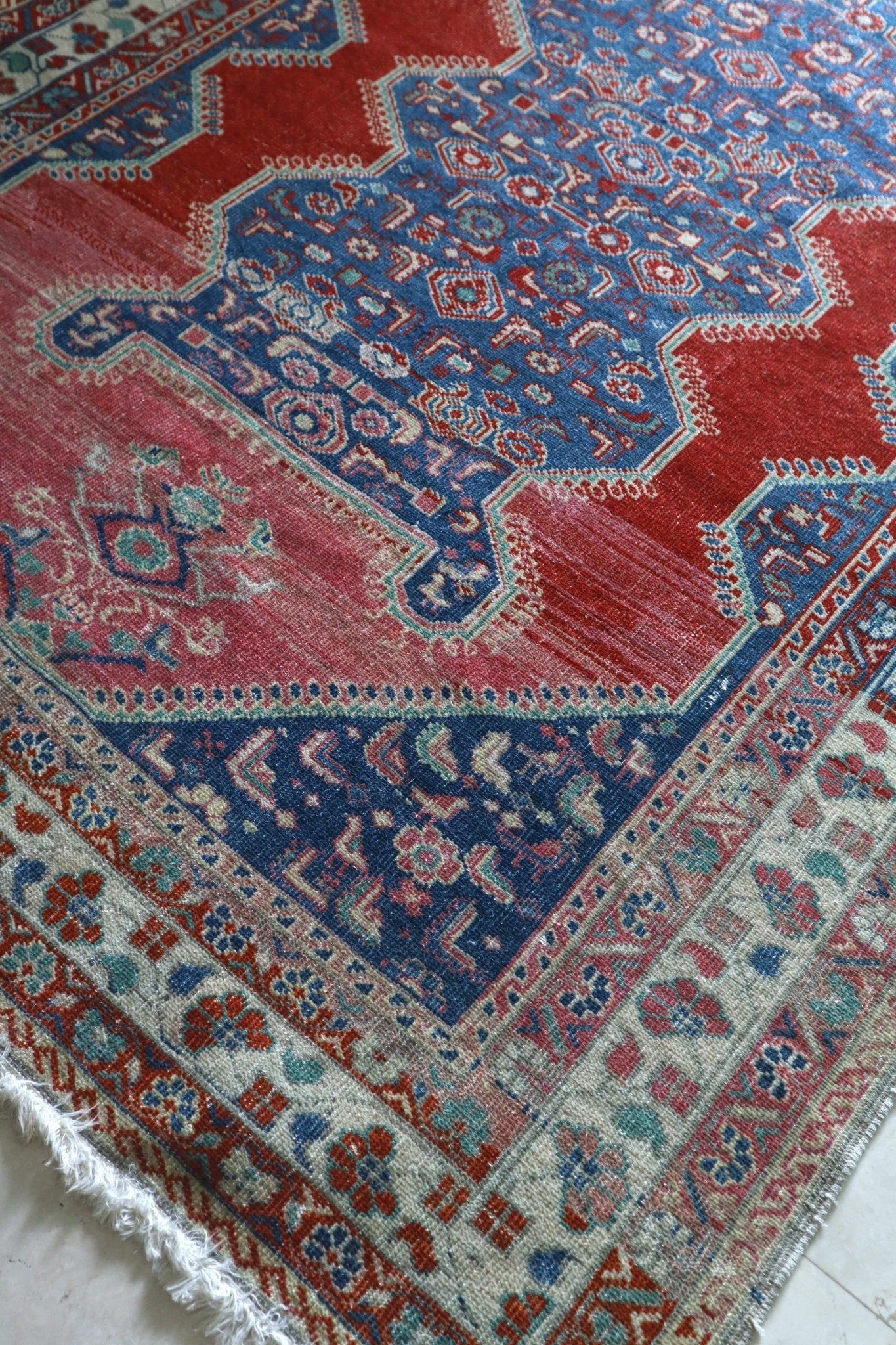Vintage Persian Qashqai Mihrab — No. 160 - Patina House