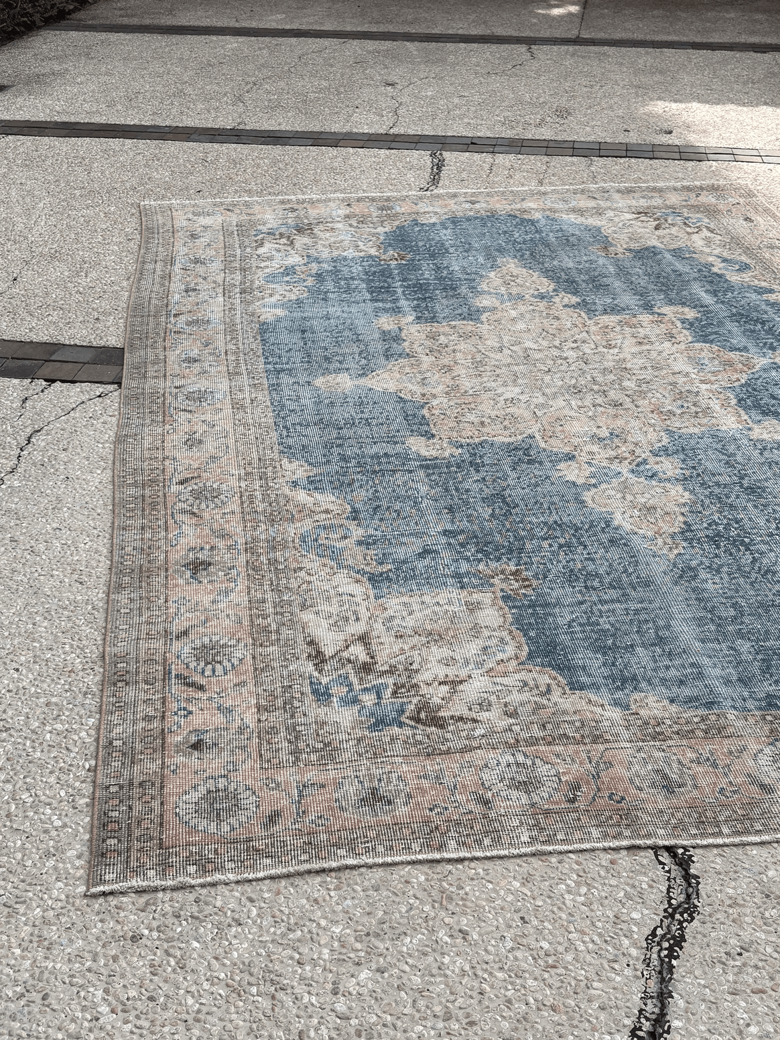 Vintage Turkish – Faded Medallion in Washed Navy – No. 141 - Patina House