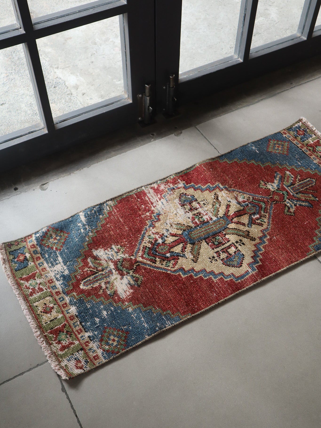 Yastik - Patina House